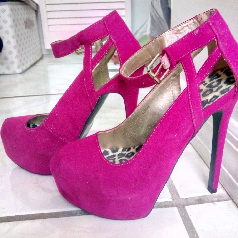 Burgundy pumps